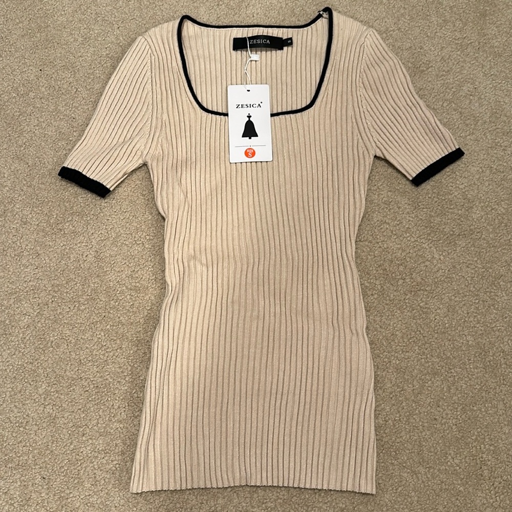 Women’s Short Sleeve Top